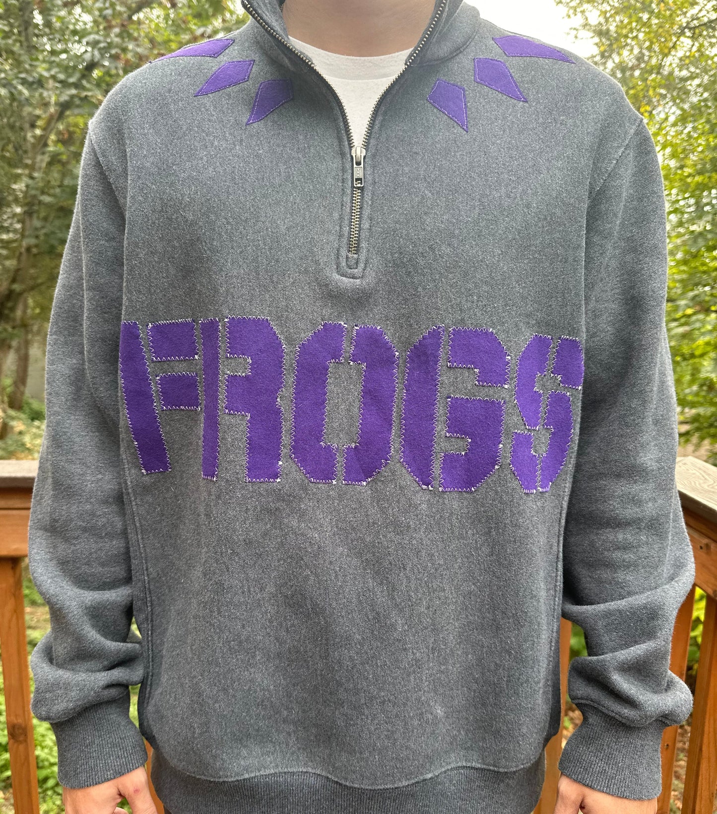 FROGS Quarter Zip